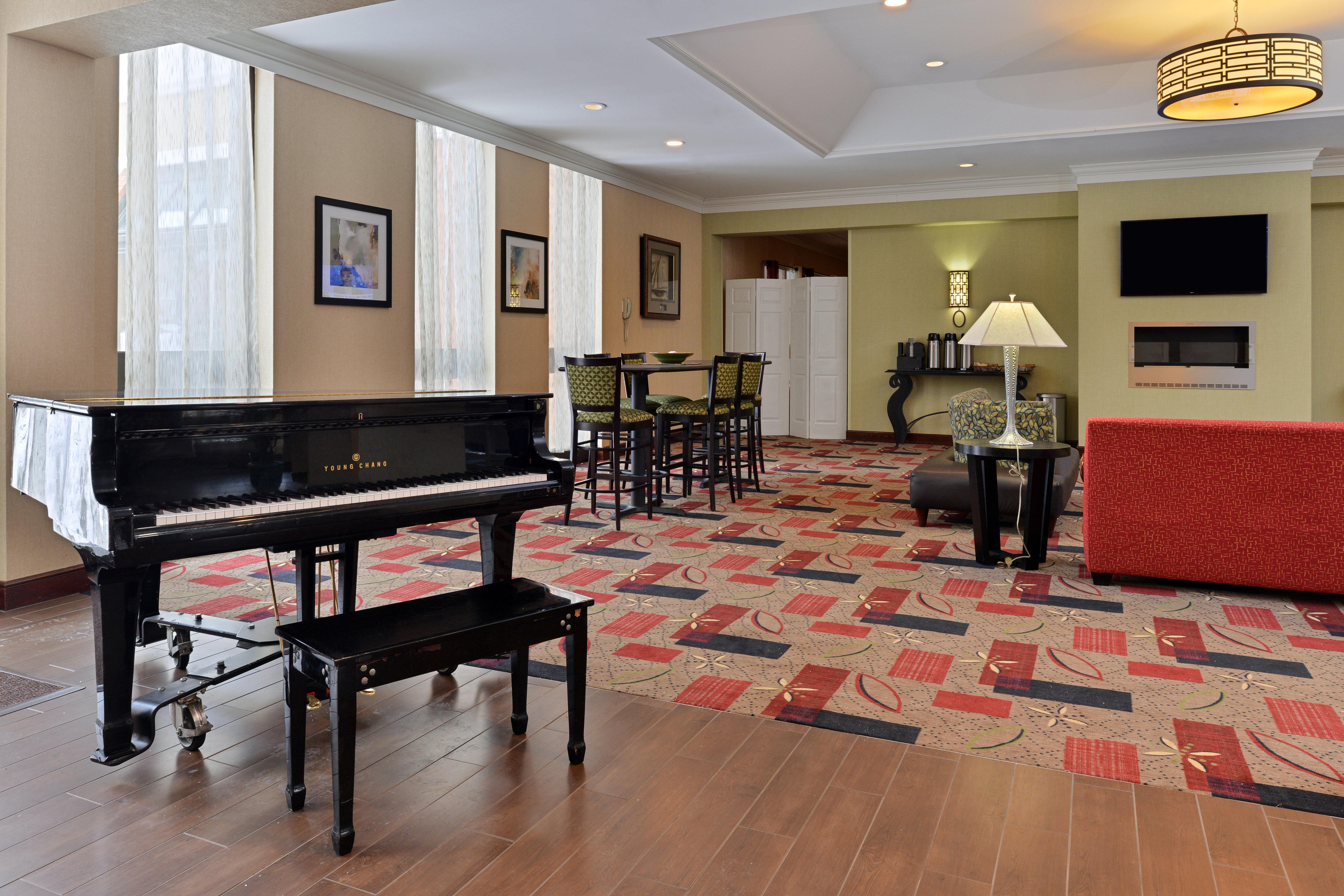 Holiday Inn New London By Ihg Extérieur photo